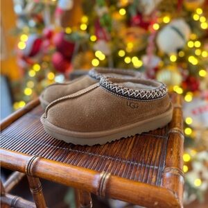 UGG Tasman II Slipper Toddler size 11